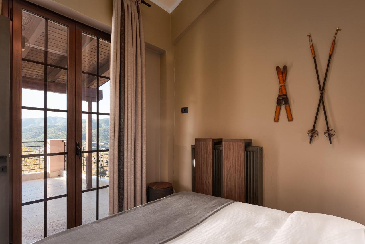 Gm Luxury Suites Kalavryta Eksteriør billede