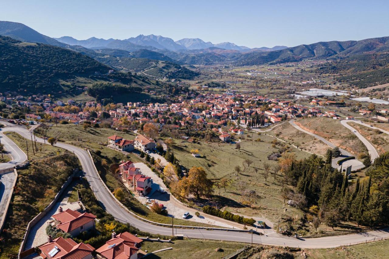 Gm Luxury Suites Kalavryta Eksteriør billede