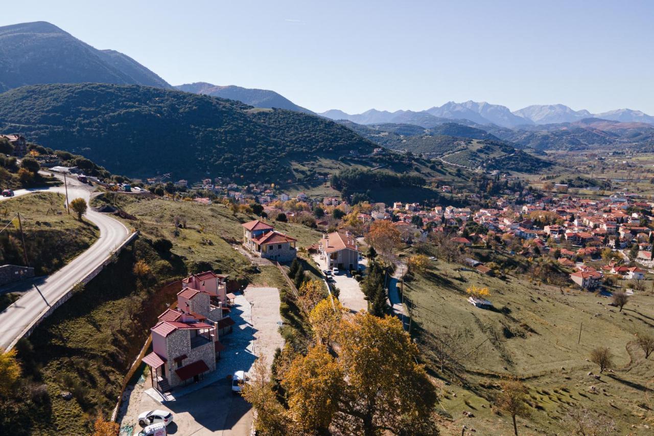 Gm Luxury Suites Kalavryta Eksteriør billede