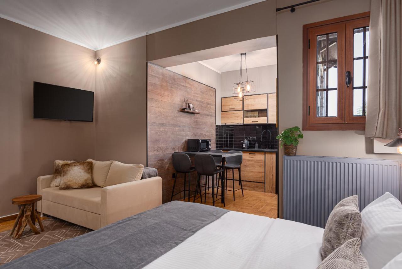 Gm Luxury Suites Kalavryta Eksteriør billede