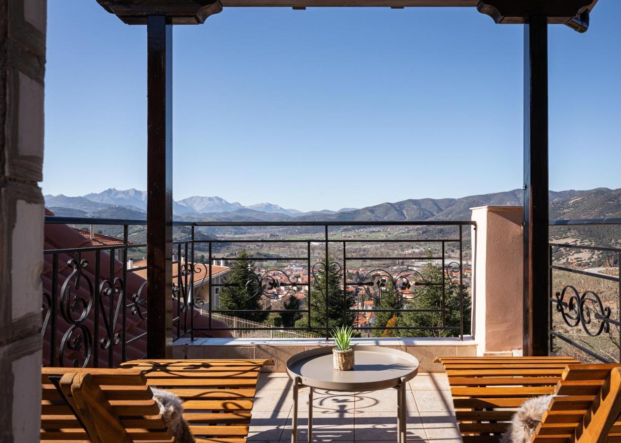 Gm Luxury Suites Kalavryta Eksteriør billede