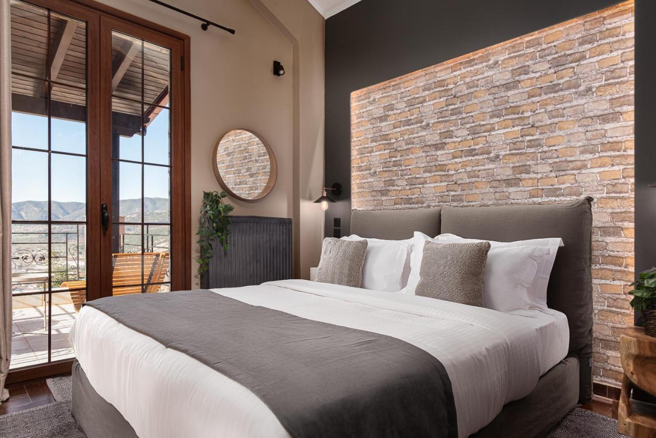 Gm Luxury Suites Kalavryta Eksteriør billede