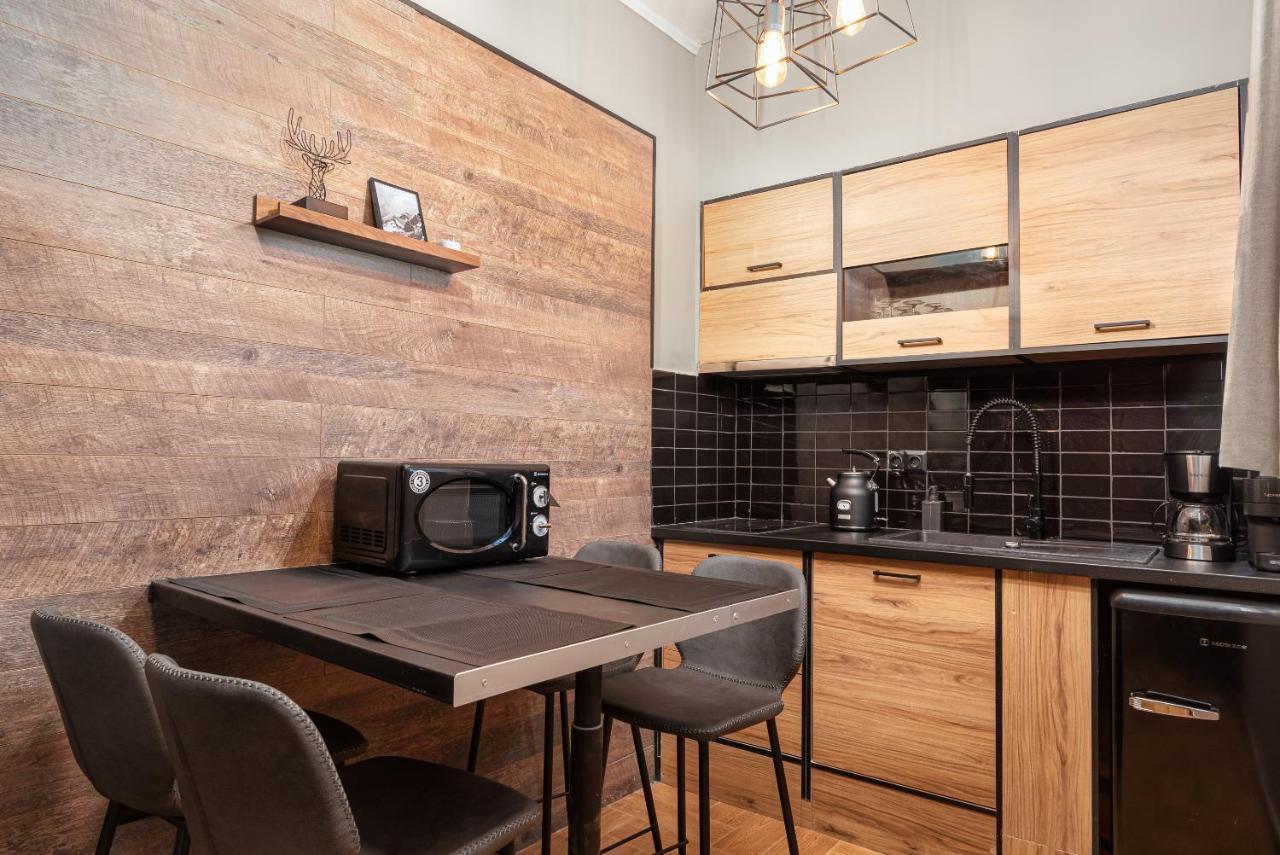 Gm Luxury Suites Kalavryta Eksteriør billede