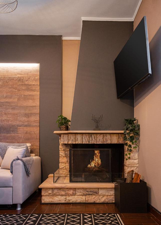 Gm Luxury Suites Kalavryta Eksteriør billede