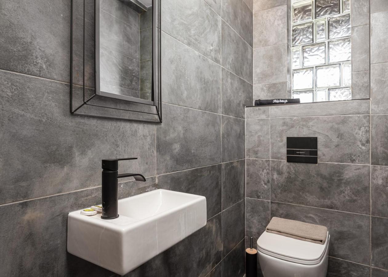 Gm Luxury Suites Kalavryta Eksteriør billede