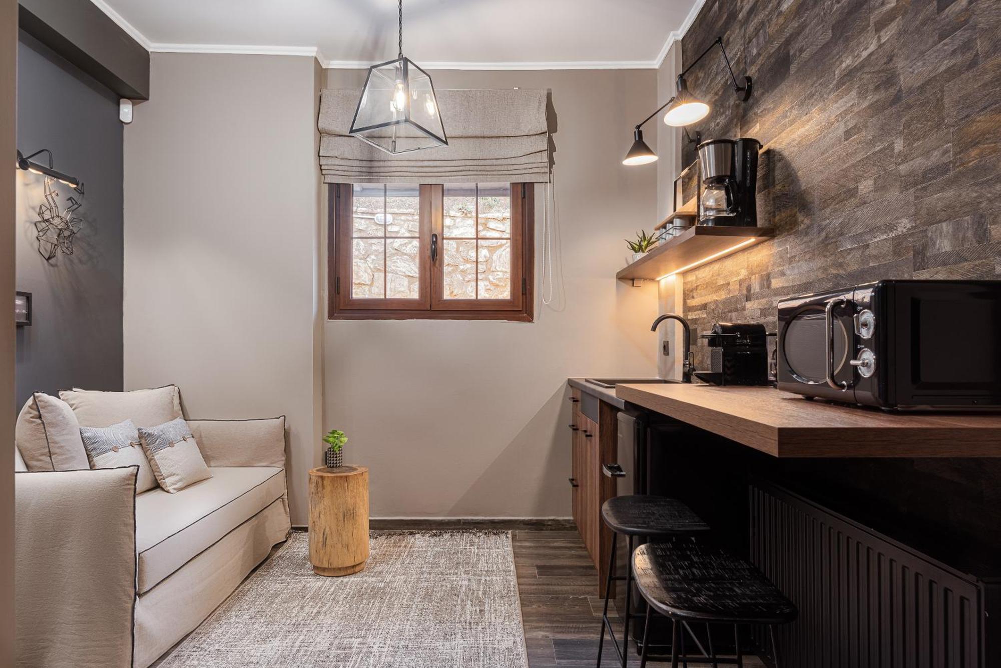 Gm Luxury Suites Kalavryta Værelse billede
